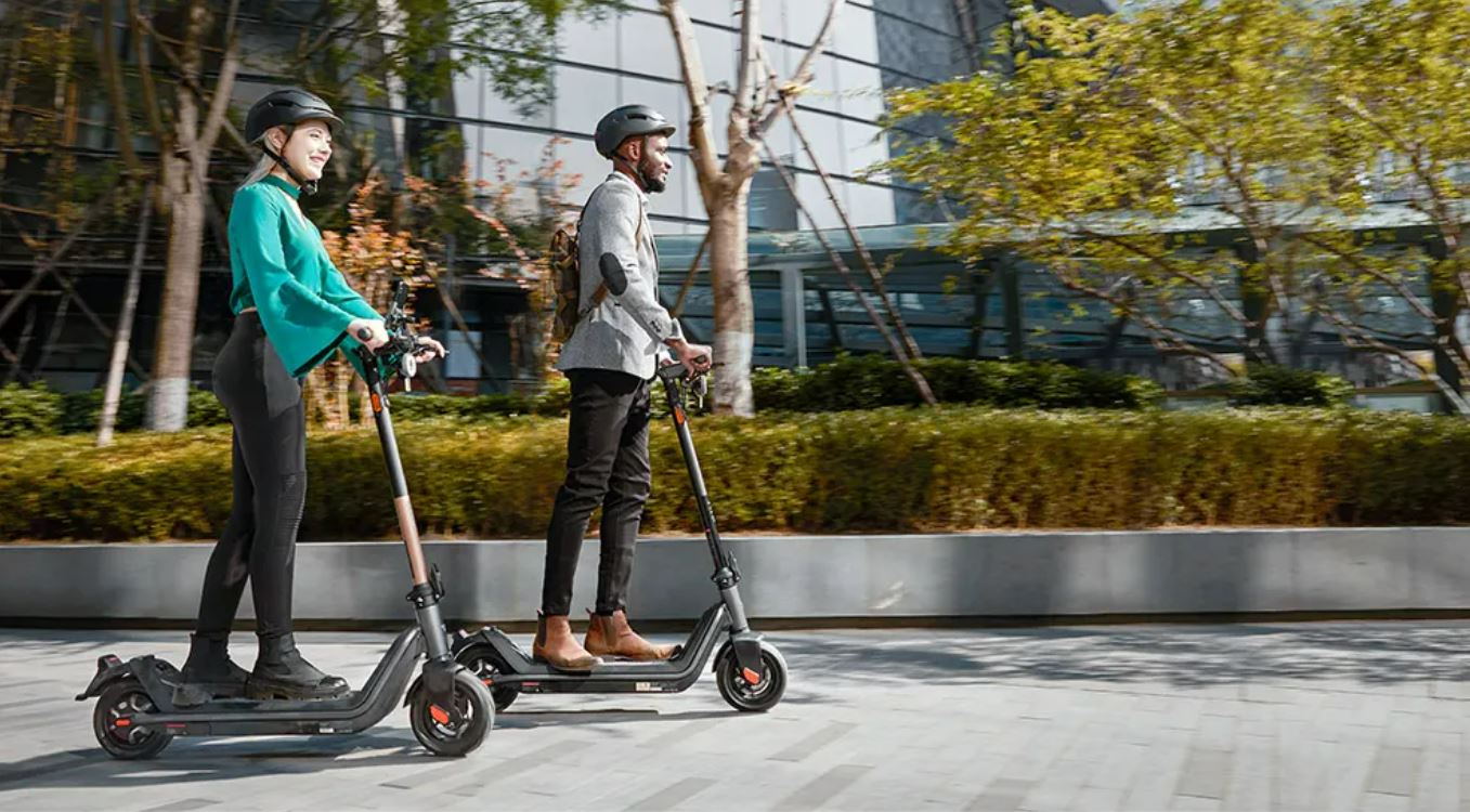 NIU KQi3 Pro Electric Kick Scooter